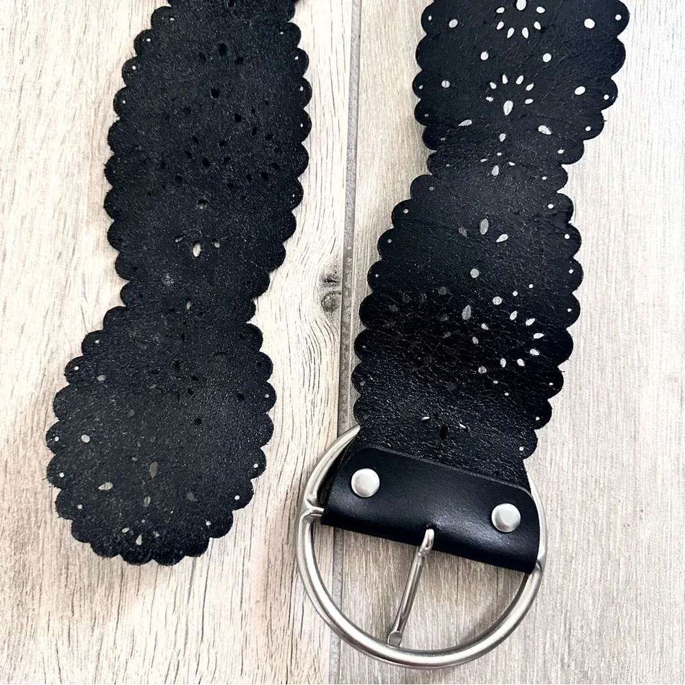 Genuine leather crafted belt - Picture 3 of 5